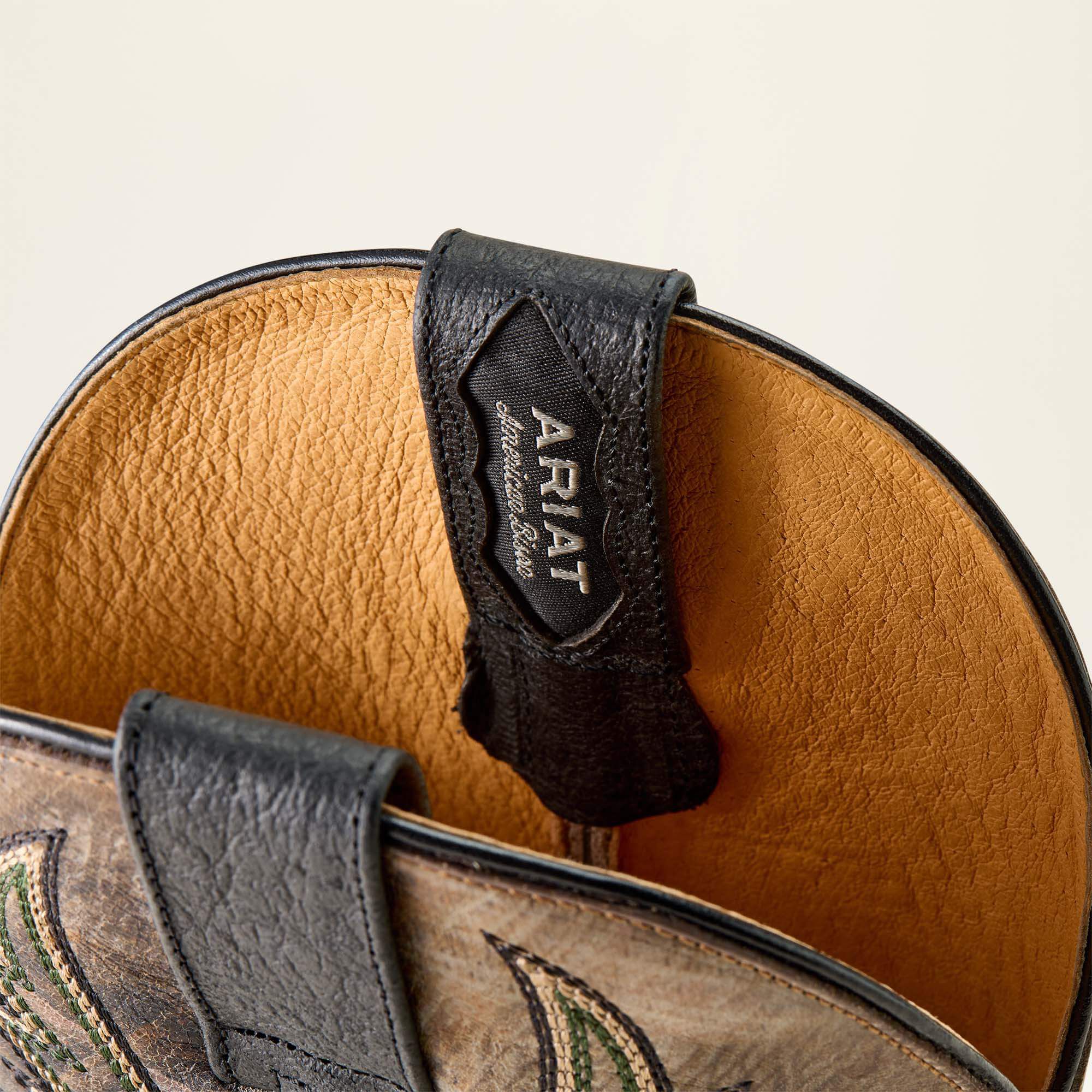 Futurity Platinum Narrow Cutter Toe Cowboy Boot Men - BLACK BISON/TEXTURED TAUPE