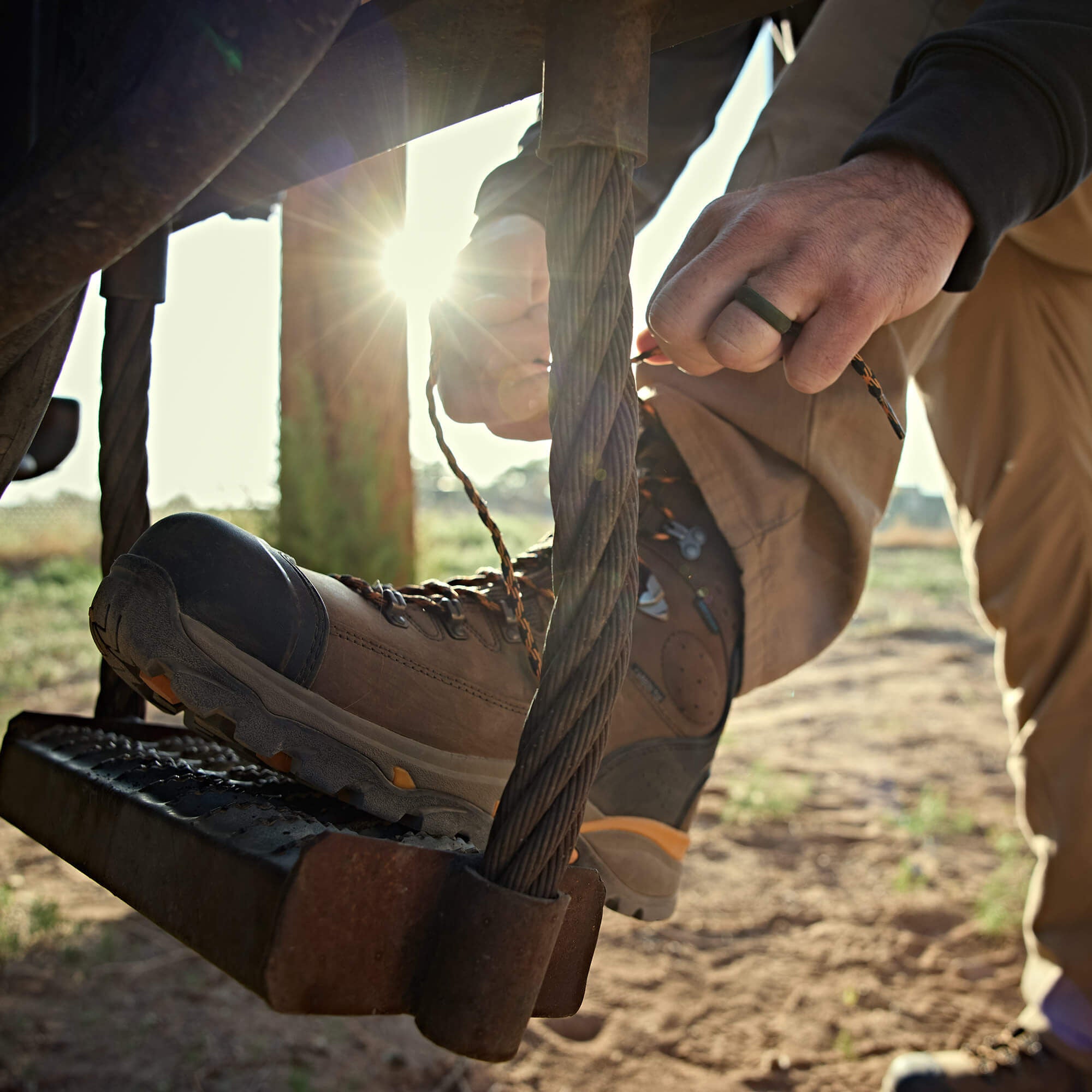Endeavor 8" Waterproof Carbon Toe Work Boot Men - CHOCOLATE BROWN