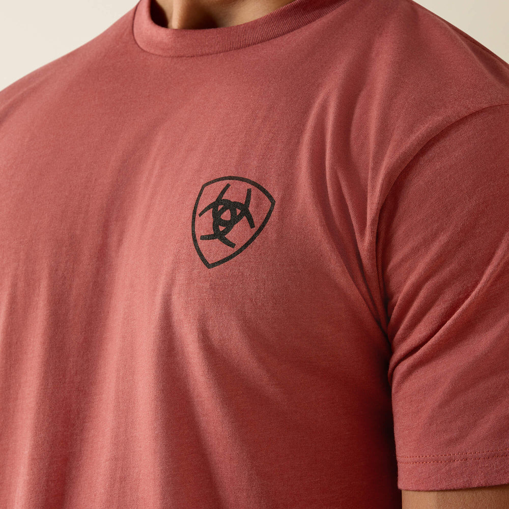 Ariat Banner Badge T-Shirt Men - RED CLAY HEATHER