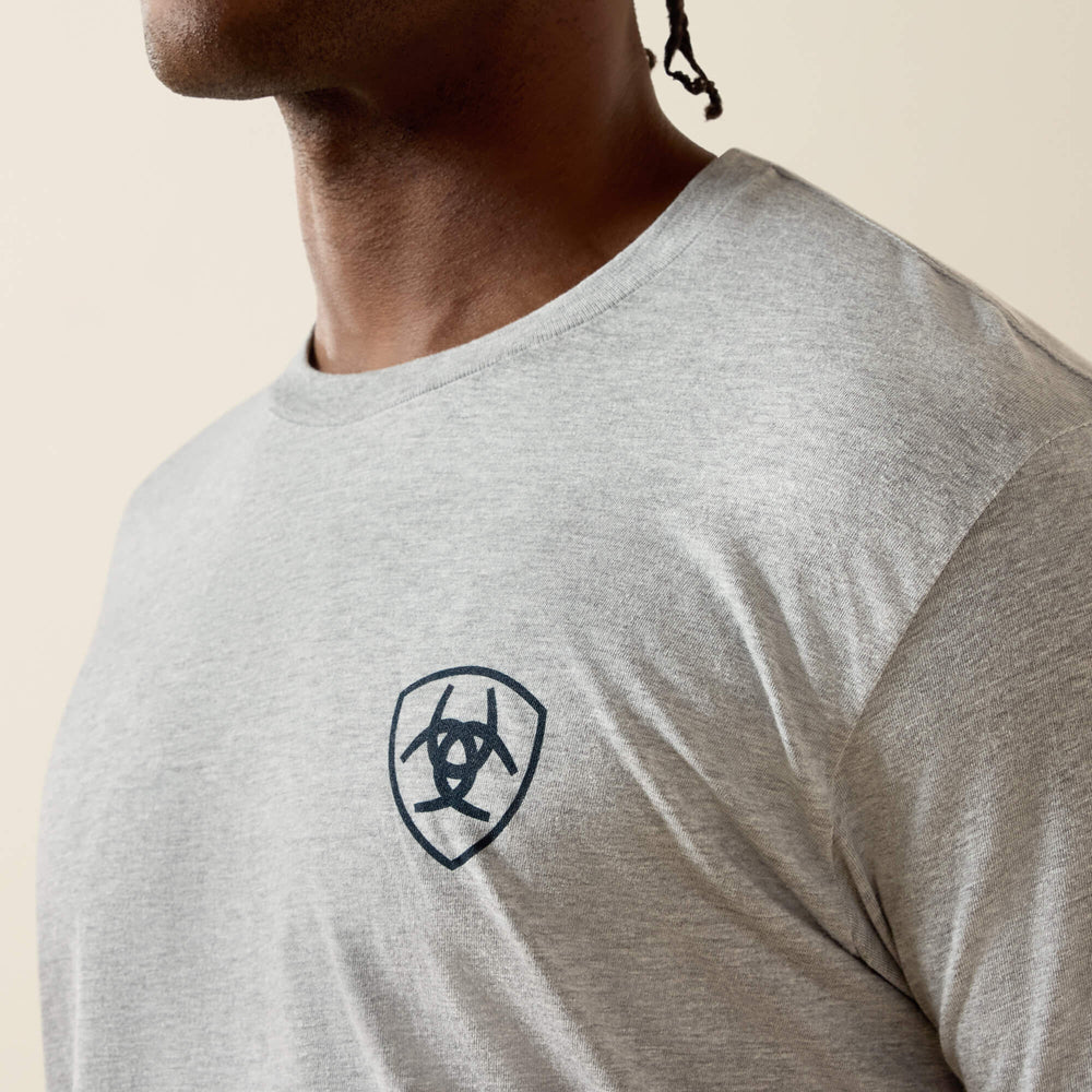 Ariat Banner Badge T-Shirt Men - GREY HEATHER