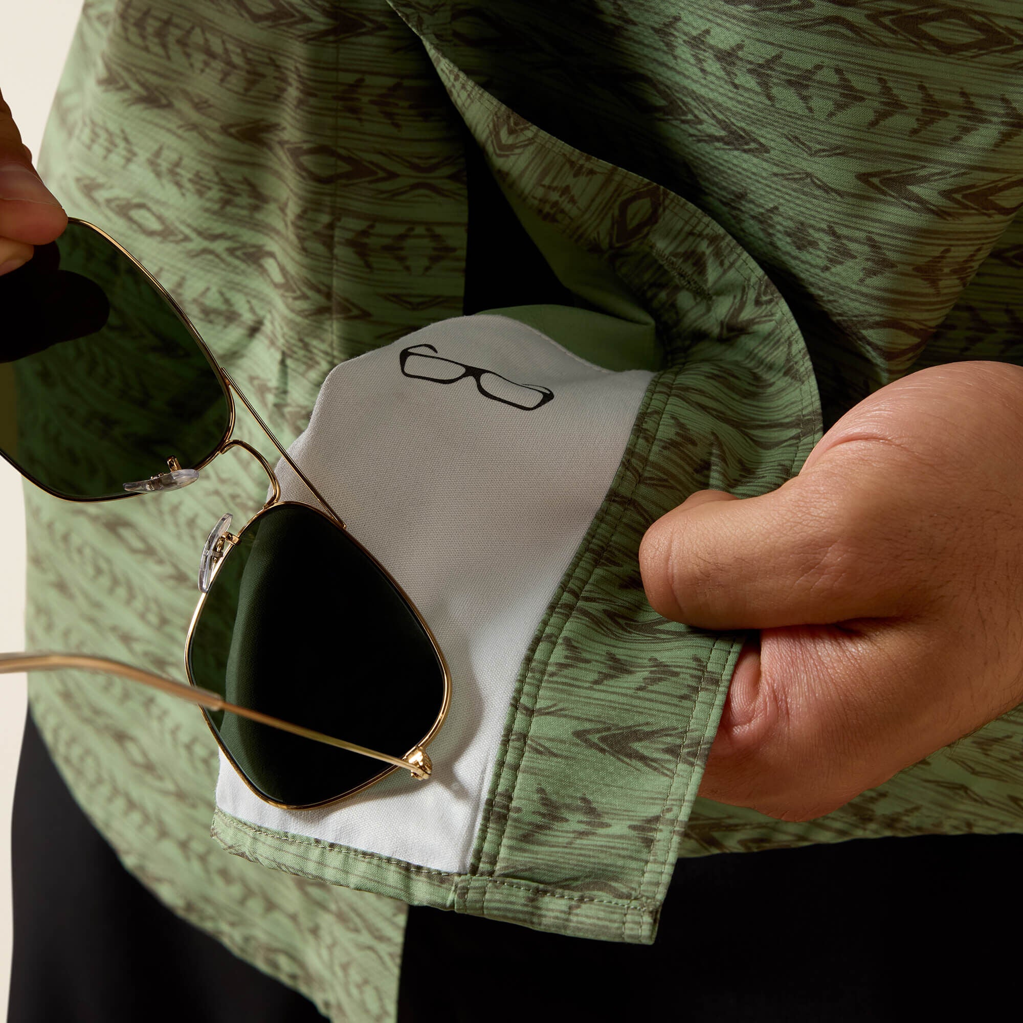 Printed VentTEK Outbound Classic Fit Shirt Men - GREEN