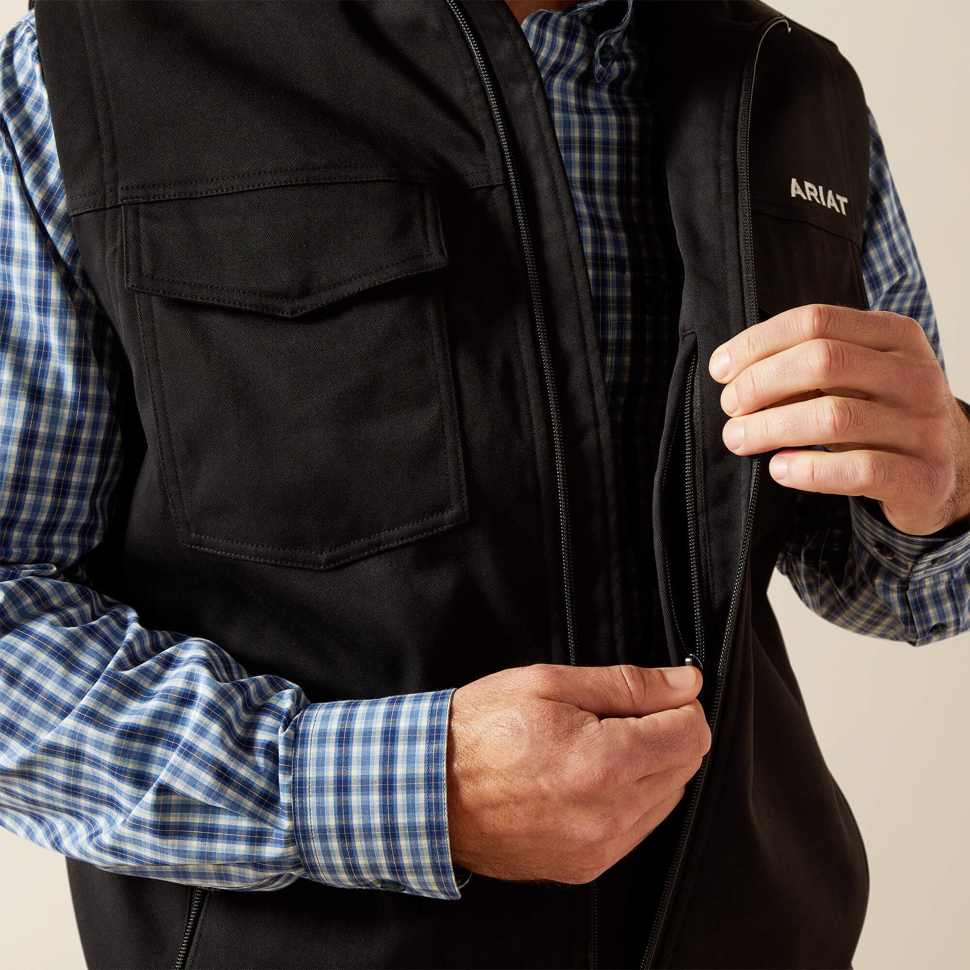 Sentinel Vest Men - BLACK