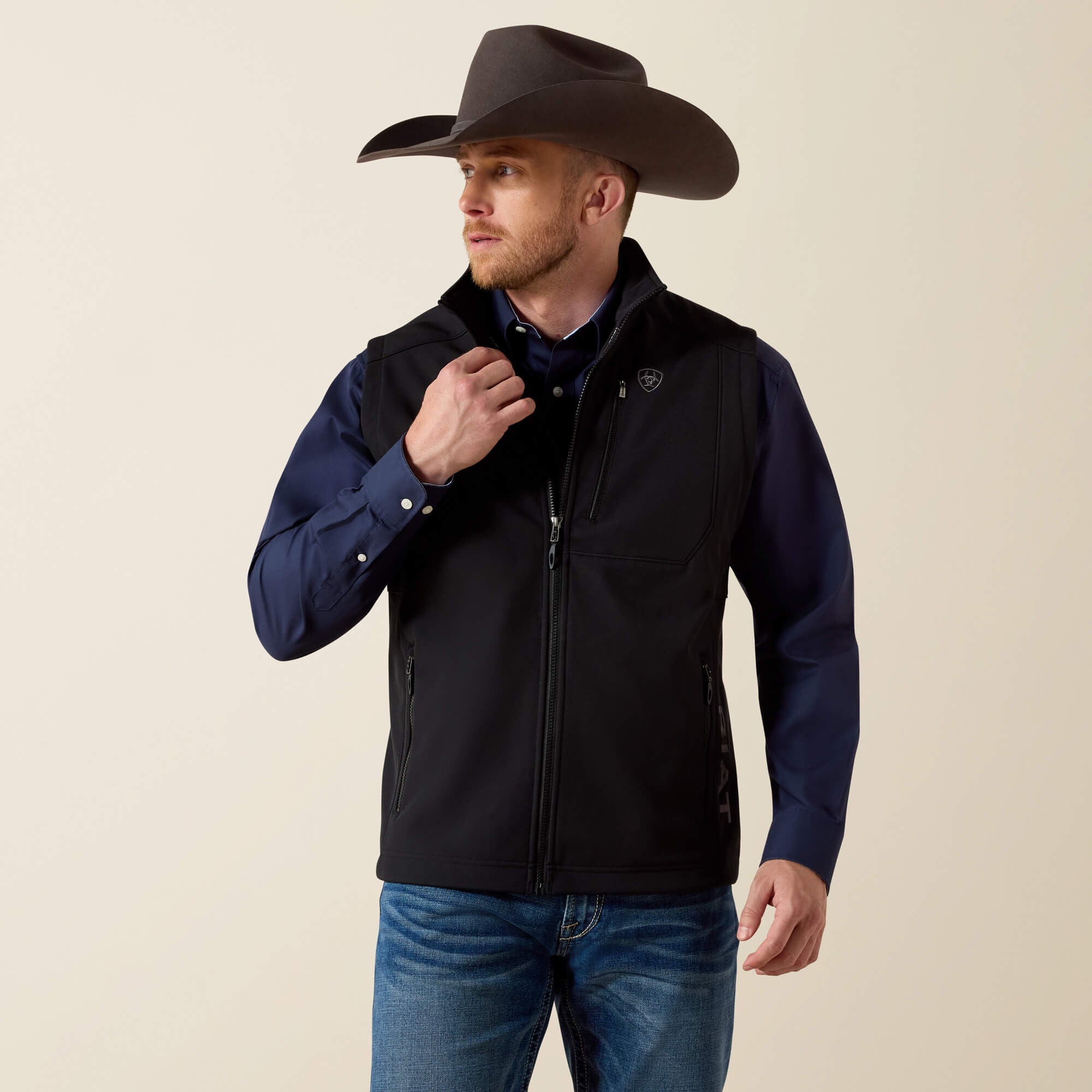 Logo 2.0 Patriot Softshell Vest Men - BLACK