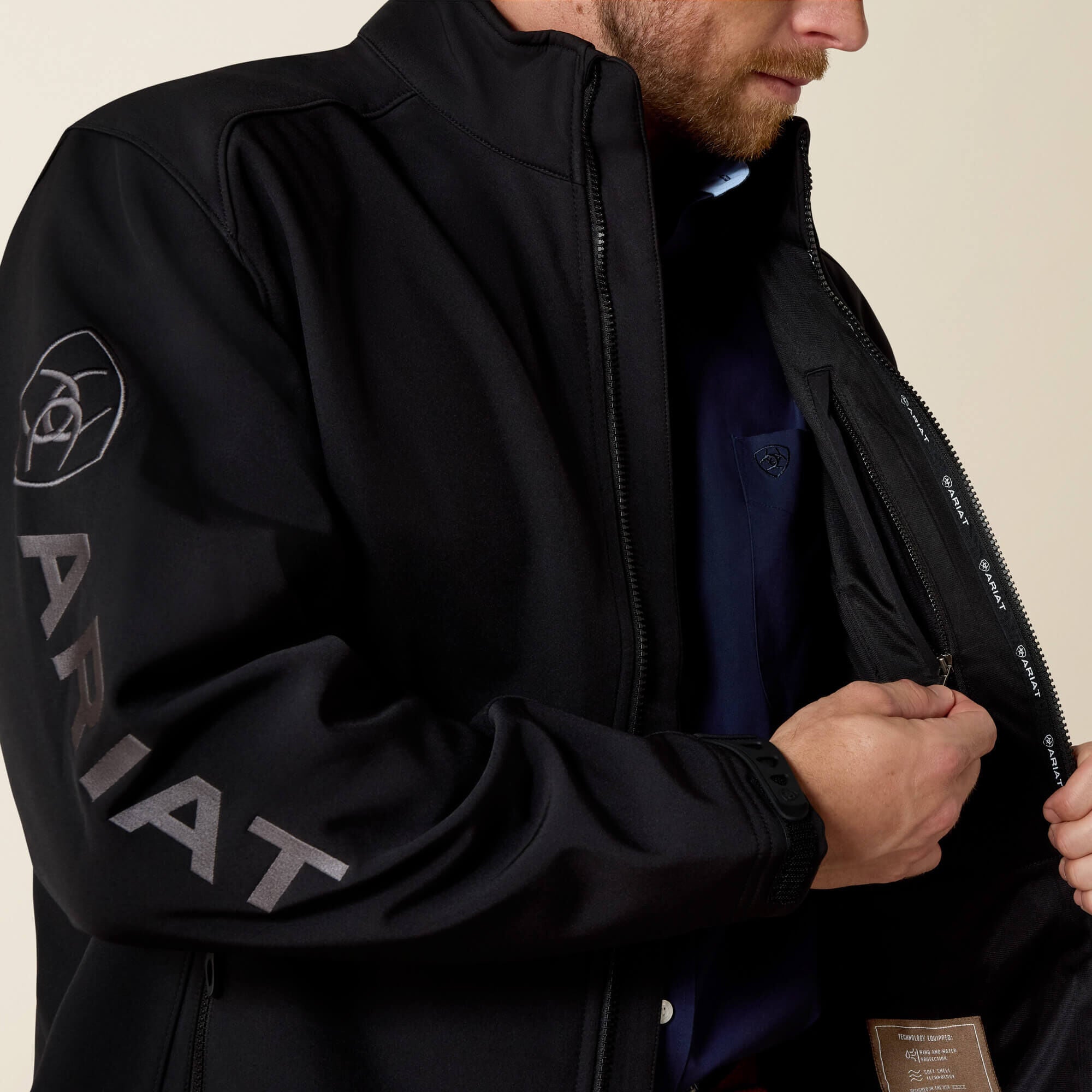 Logo 2.0 Patriot Softshell Water Resistant Jacket Men - BLACK
