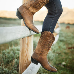 Heritage R Toe Western Boot Women - DISTRESSED BROWN