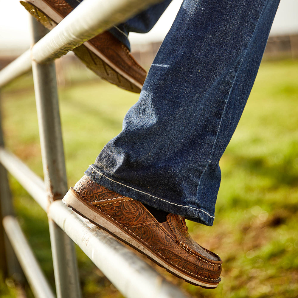 Cruiser Women - BROWN FLORAL EMBOSS