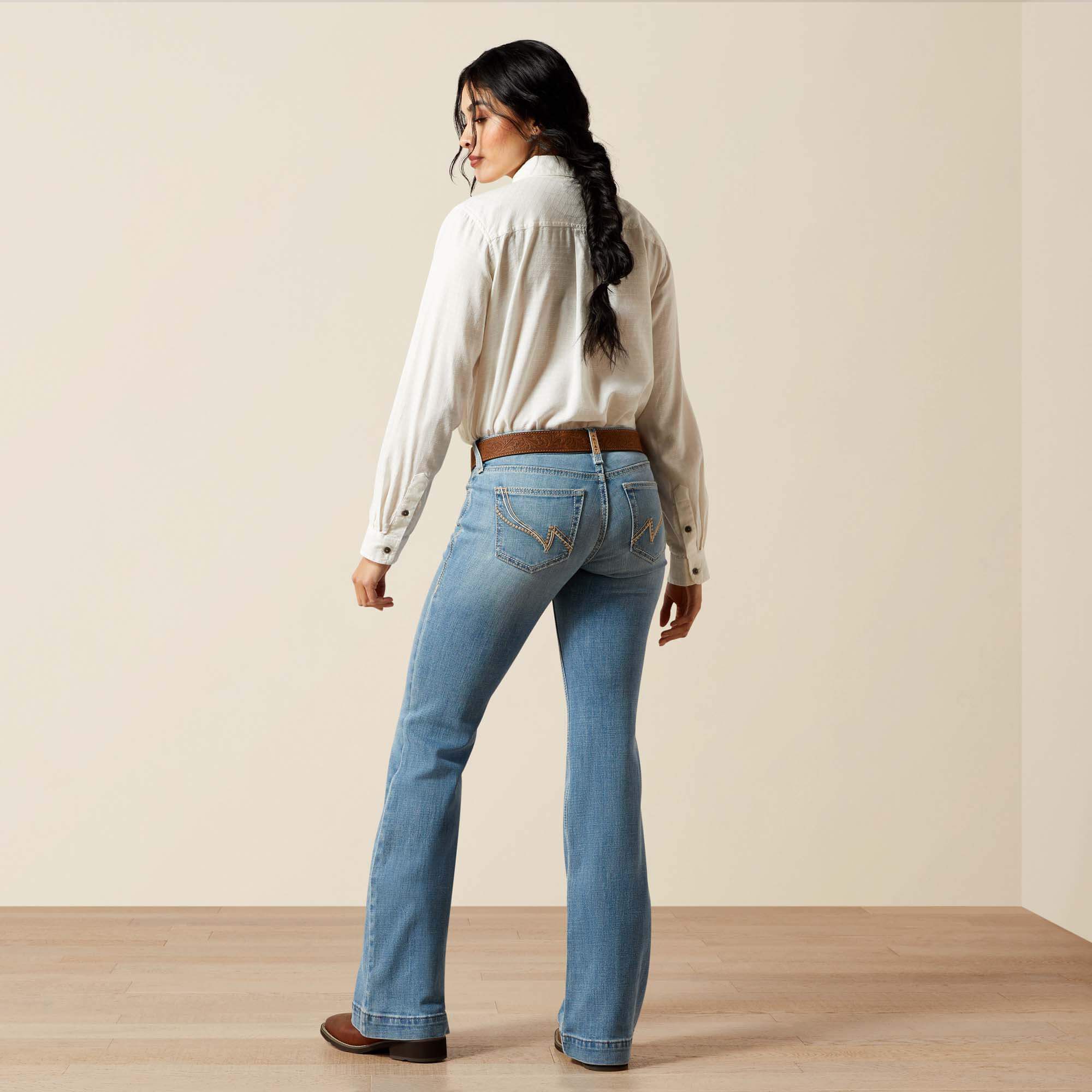 Mid Rise Giovana Leg Slim Trouser Jeans Women - PETALUMA