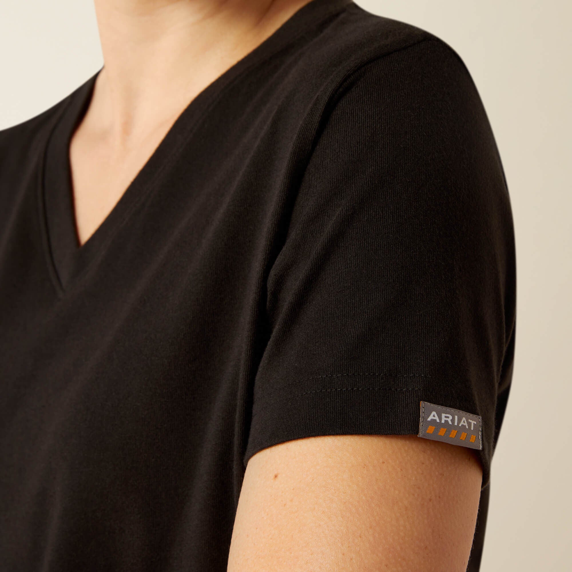 Rebar Cotton Strong Standard V-Neck T-Shirt Women - BLACK