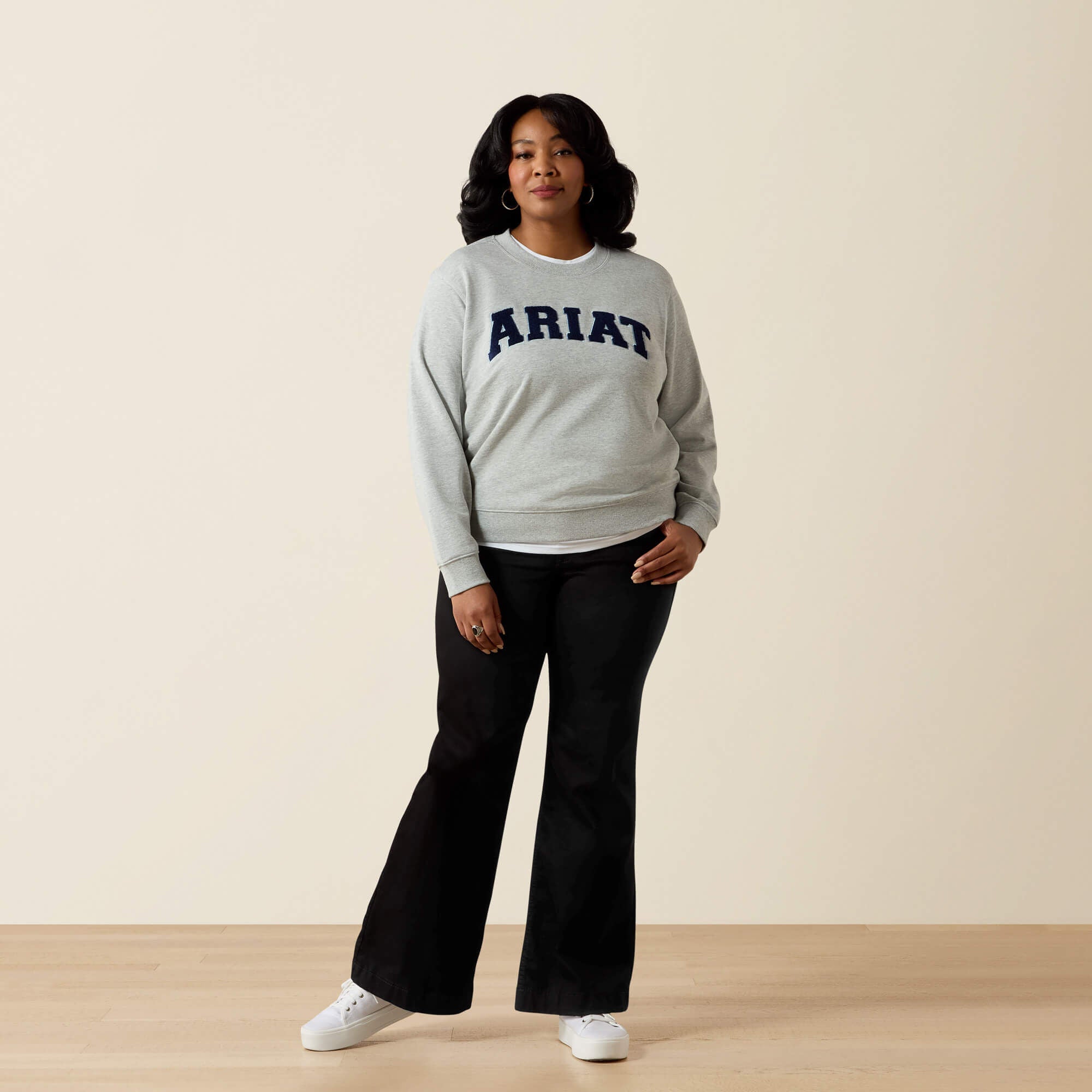 Essential Crew Sweatshirt Women - LIGHT HEATHER GREY