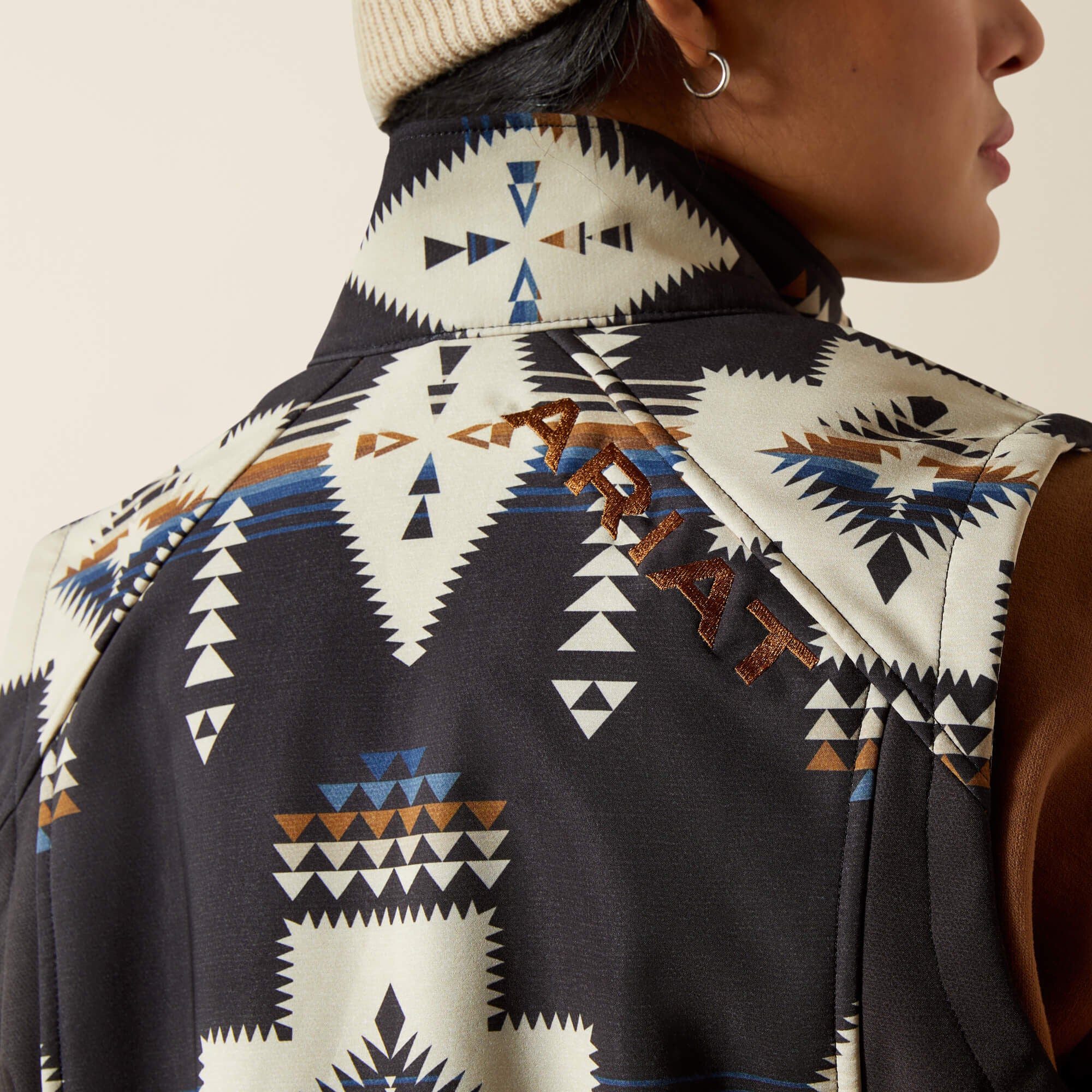 Ariat Logo Softshell Print Vest Women - THORNSTONE PRINT