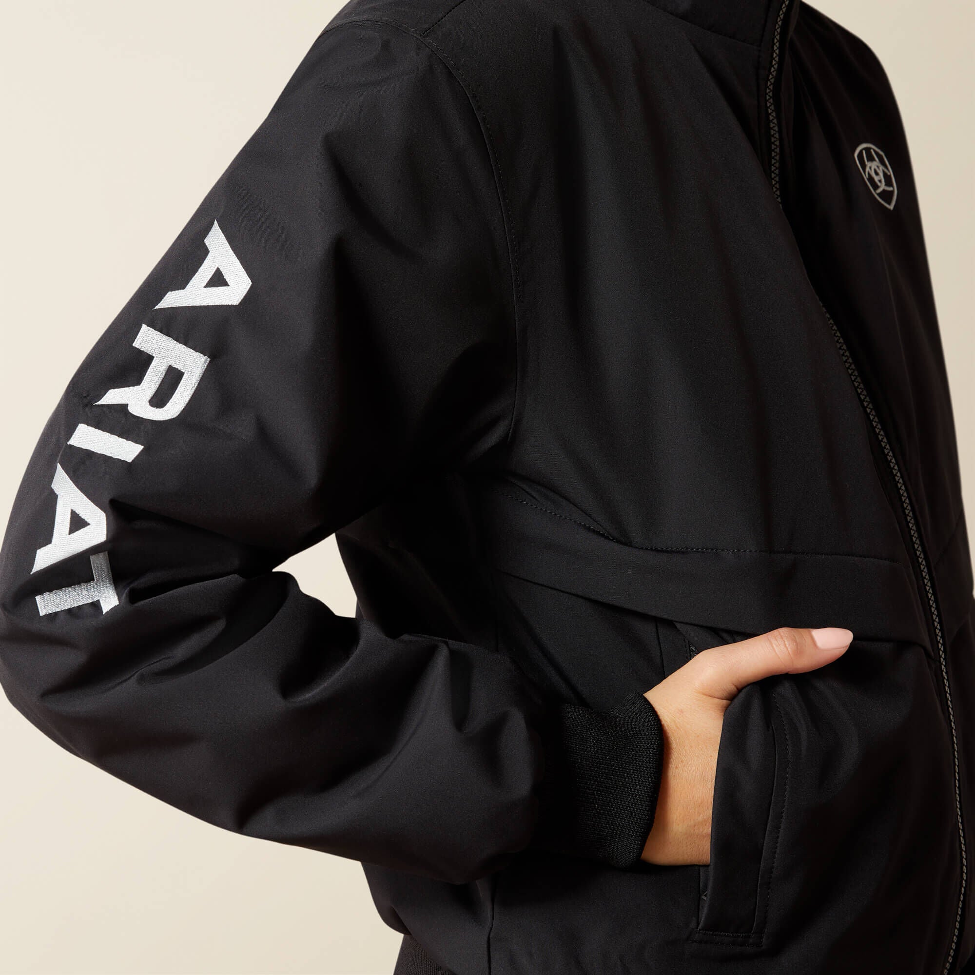 Stable 2.0 Insulated Jacket Women - BLACK