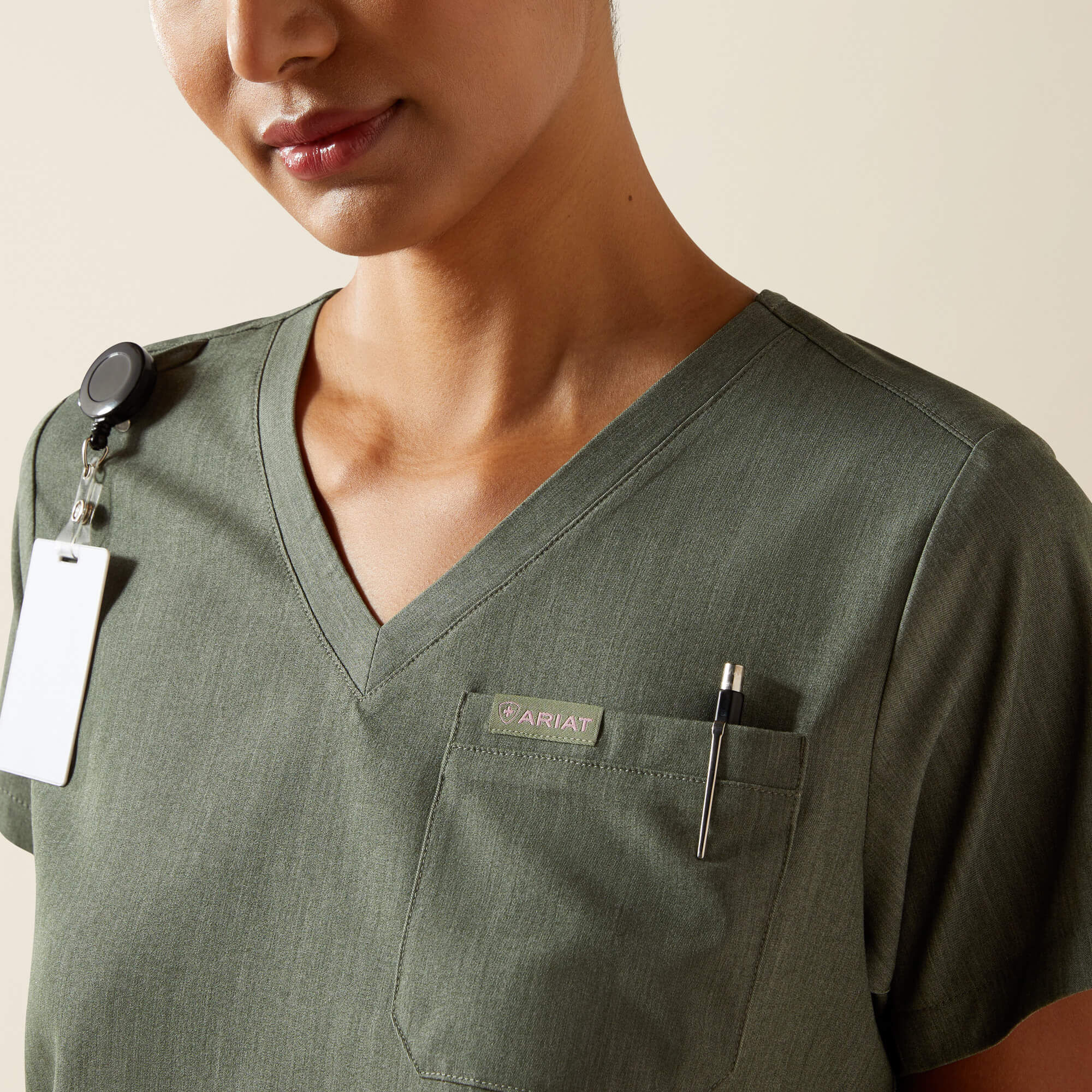 Beth Basic Scrub Top Women - OLIVE HEATHER