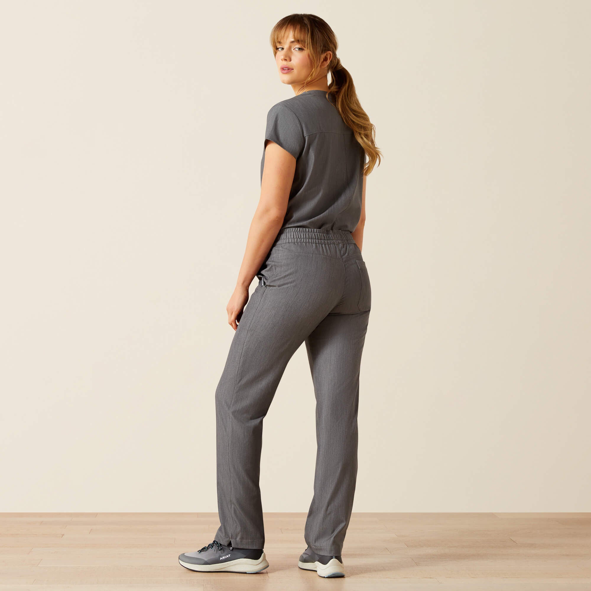 Nightingale Utility Stretch Scrub Pant Women - CHARCOAL GREY