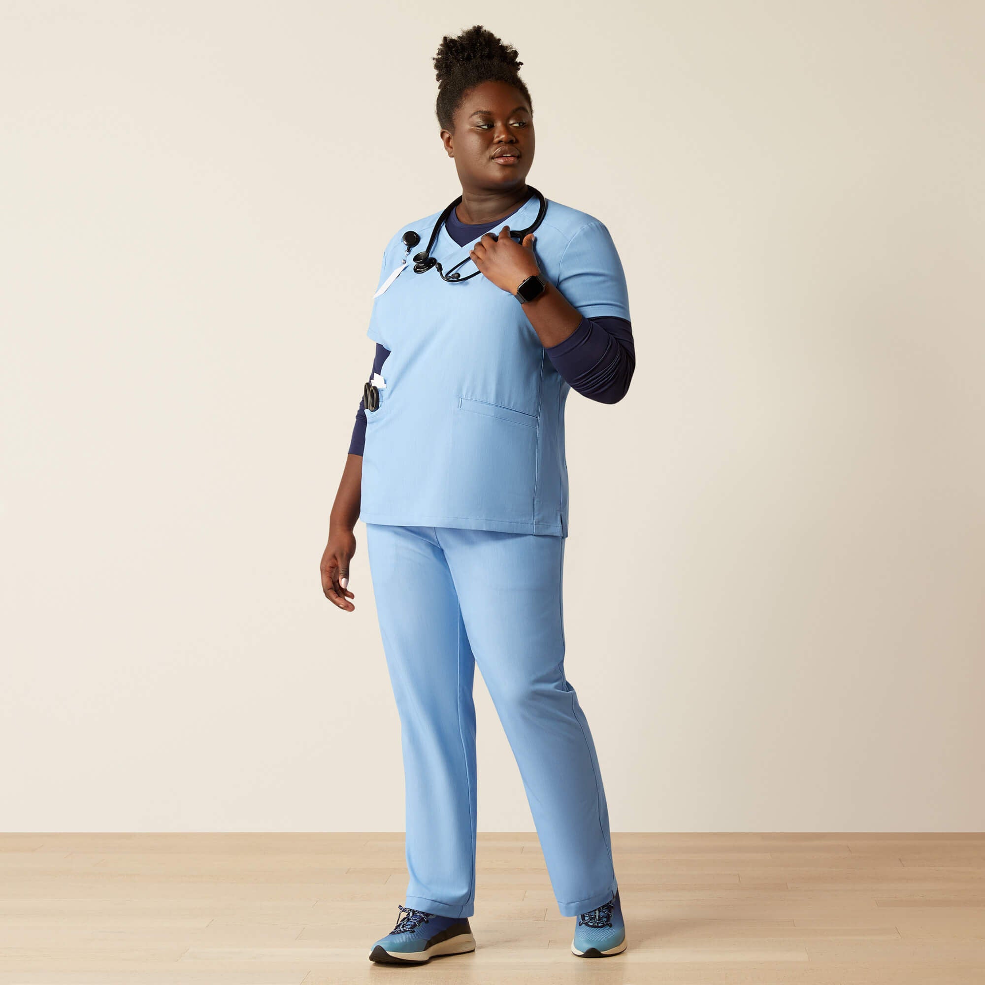 Clara 6 Pocket Scrub Top Women - LIGHT BLUE HEATHER