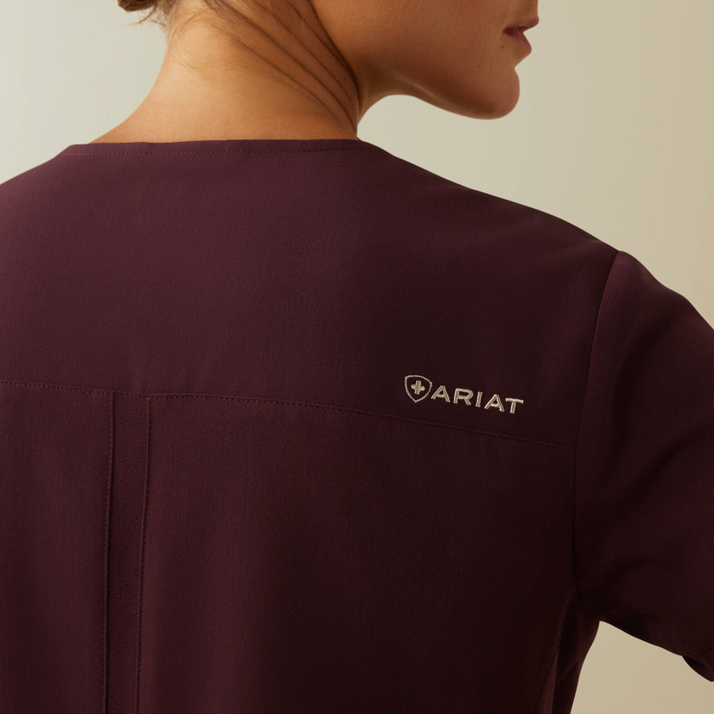 Clara 6 Pocket Scrub Top Women - WINETASTING