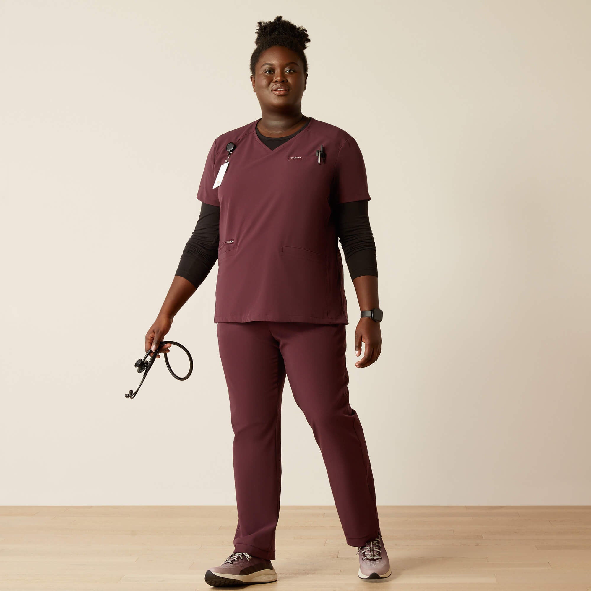 Clara 6 Pocket Scrub Top Women - WINETASTING