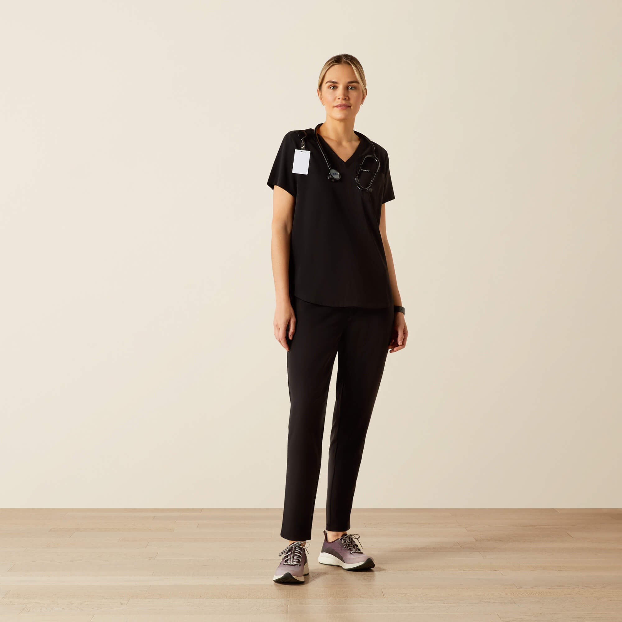 Beth Basic Scrub Top Women - BLACK