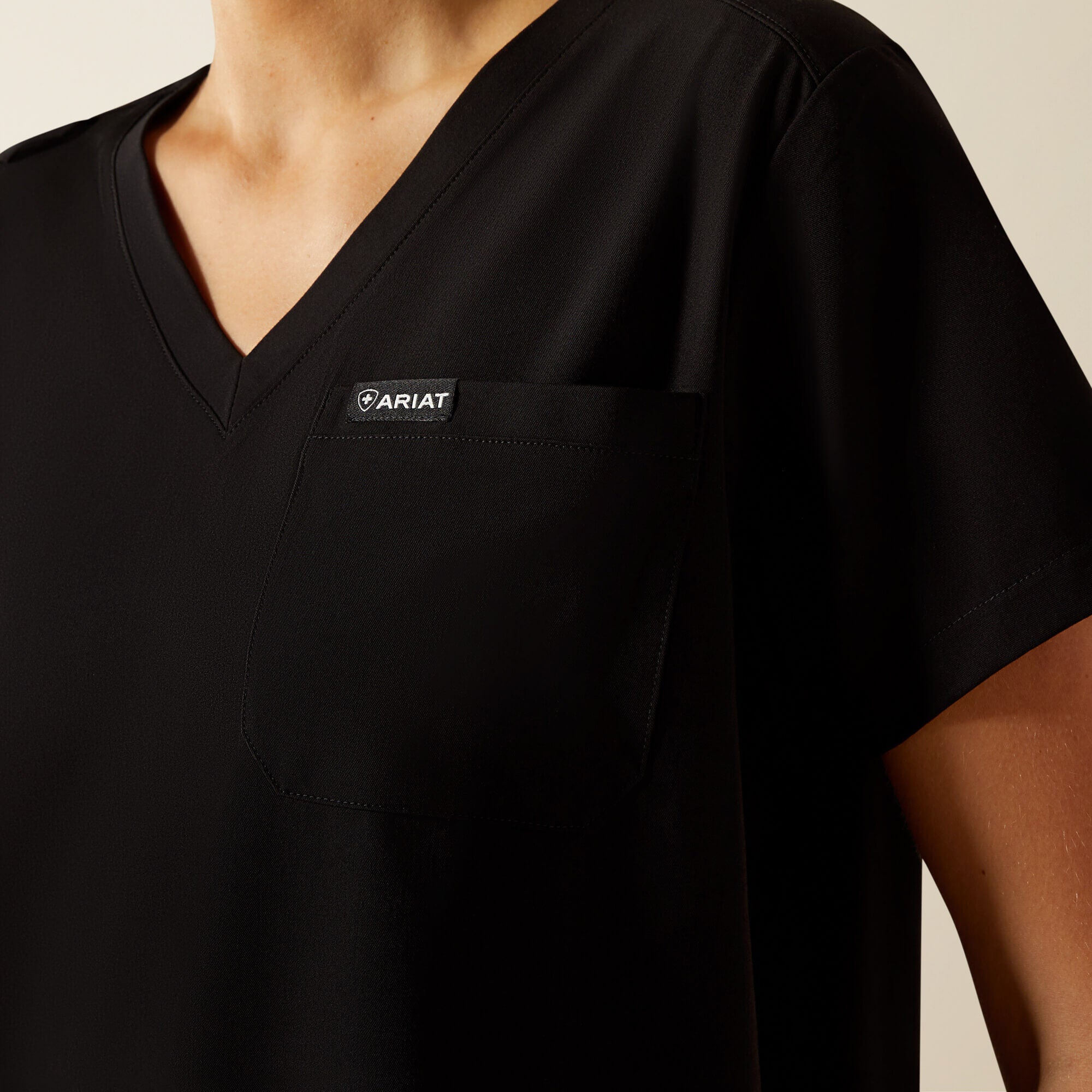 Beth Basic Scrub Top Women - BLACK