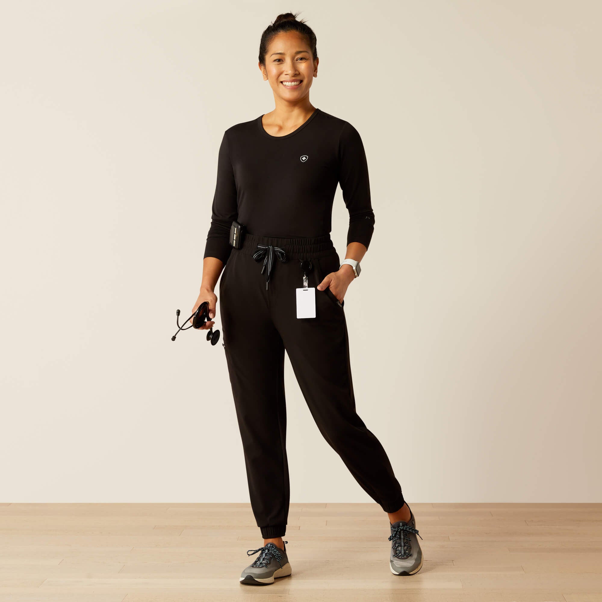 Blackwell Cargo Stretch Jogger Scrub Pant Women - BLACK