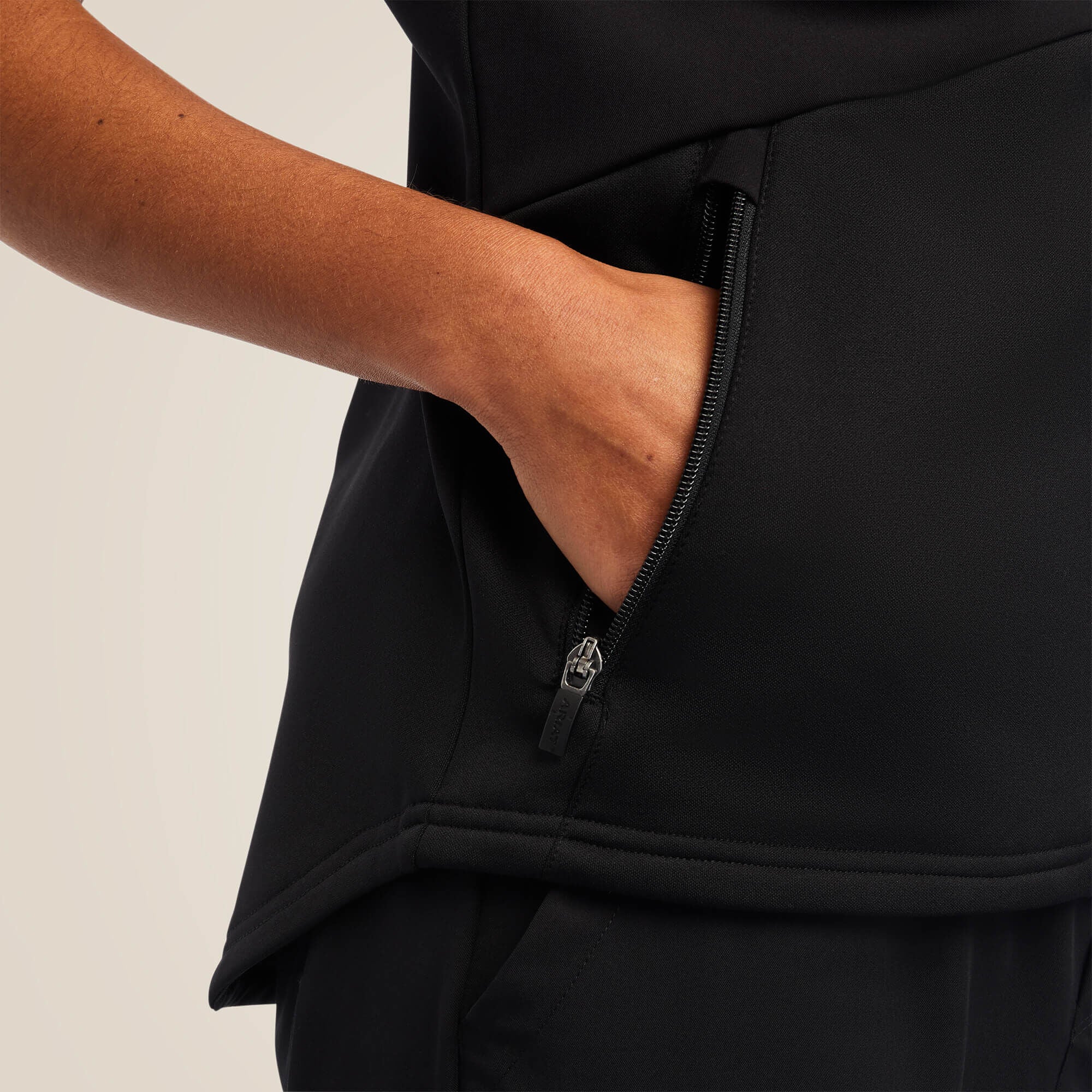 Sina Fleece Scrub Vest Women - BLACK