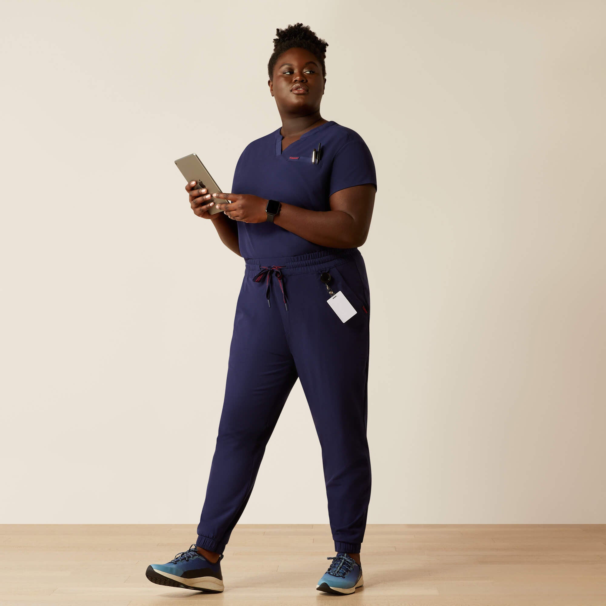 Blackwell Cargo Stretch Jogger Scrub Pant Women - NAVY